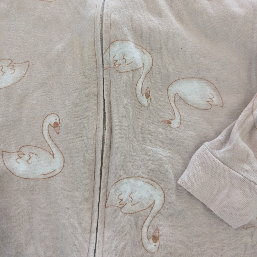 🌞4/20$ Carter's Cream Swan Print Footie